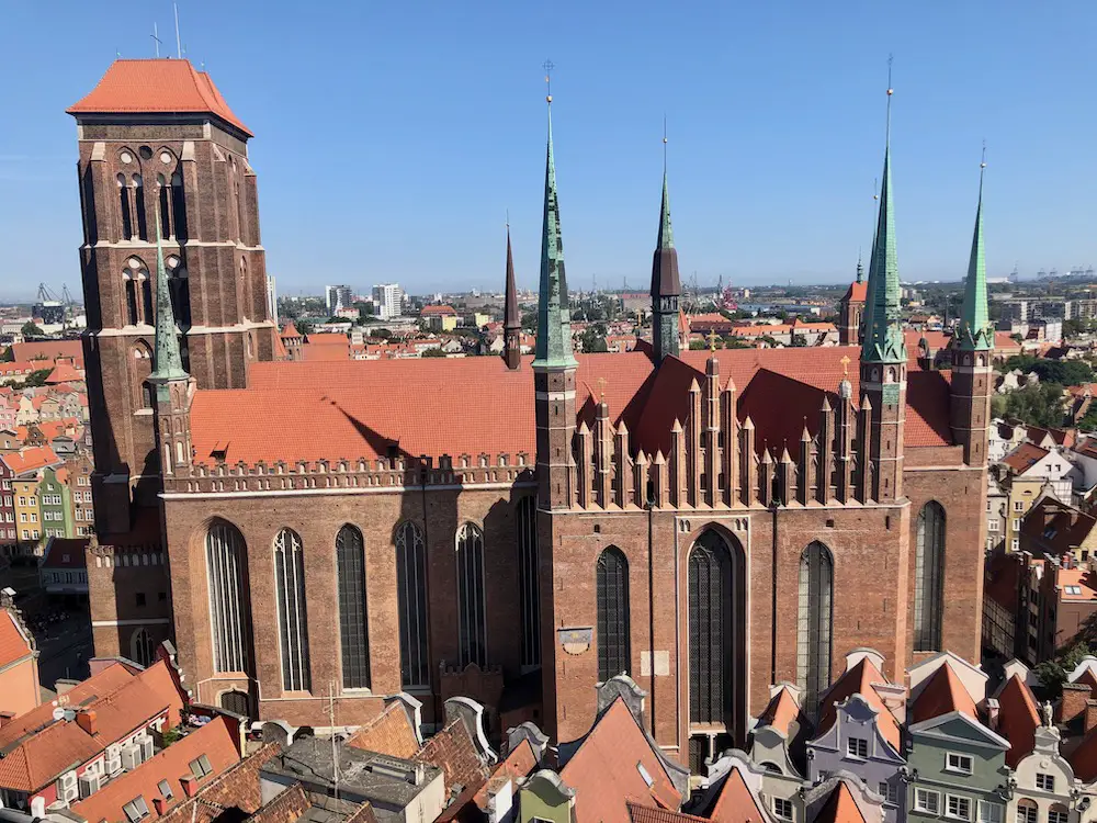 Danzig Syehenswürdigkeiten und Tipps, Blick auf die Marienkirche vom Uhrenturm