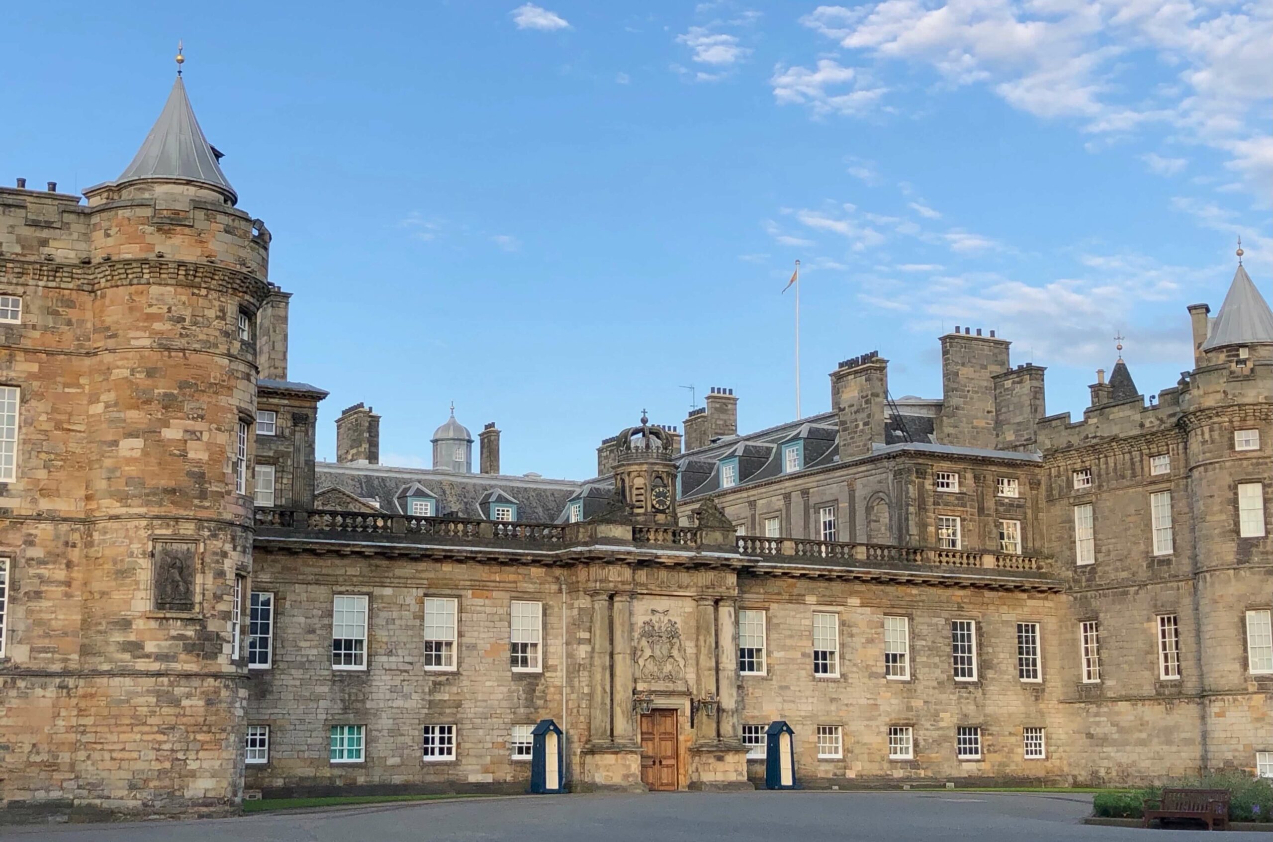 Edinburgh Sehenswuerdigkeiten, Der Palace of Holyrood House