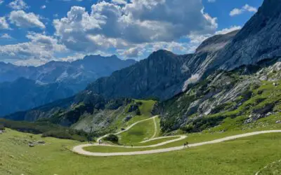 Einfache Alpspitze Wanderung: vom Oberfelderkopf zum Kreuzeck