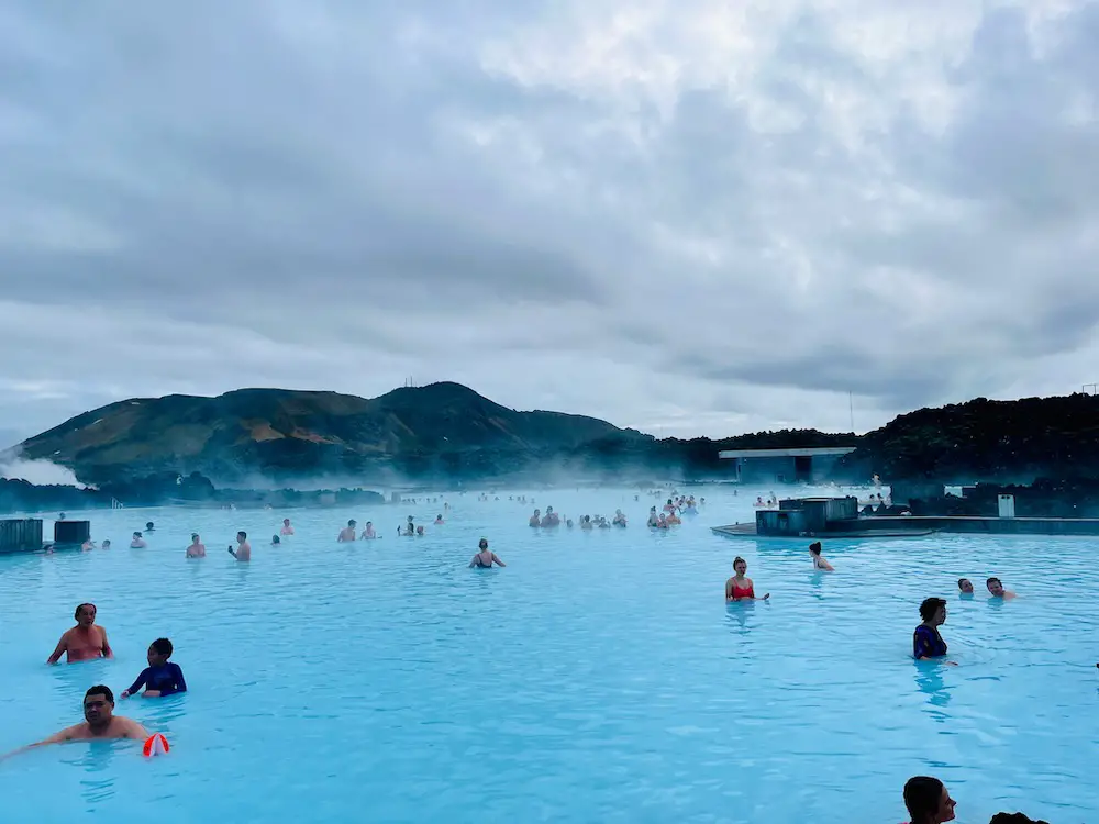 Island Reisetipps: Das warme Thermalwasser entspannt und heilt