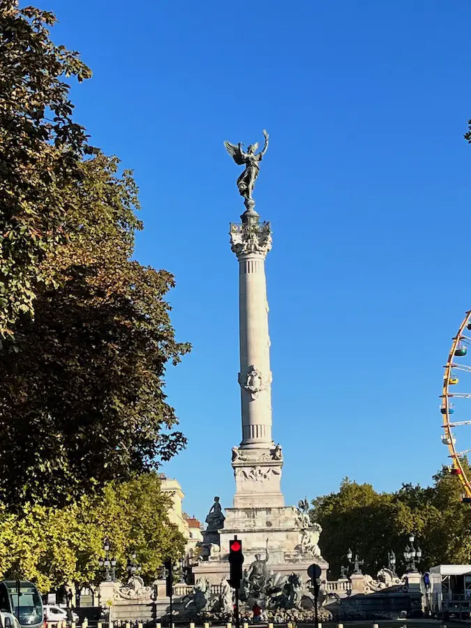 bordeaux-sehenswuerdigkeiten-tipps-ausfluege - Das Monument aux Girondins auf dem Place Quinconces
