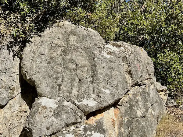 Insel Brac Sehenswuerdigkeiten Geheimtipps - Beim Herkules Relief muss man genauer hinsehen