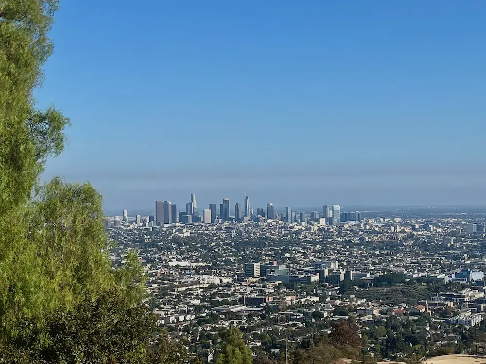 Los Angeles mit Kindern - Aussicht auf Downtown LA vom Griffith Observatory