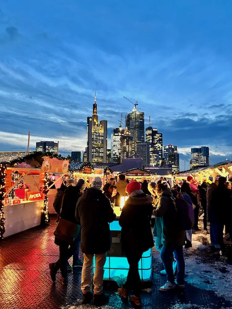 Weihnachtsmärkte_Frankfurt_Übersicht_Der höchste Weihnachtsmarkt in Frankfurt 