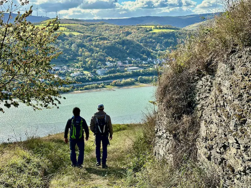 Rheingau Wandern mit Aussicht: die Riesling Schleife Lorcher Schiefer