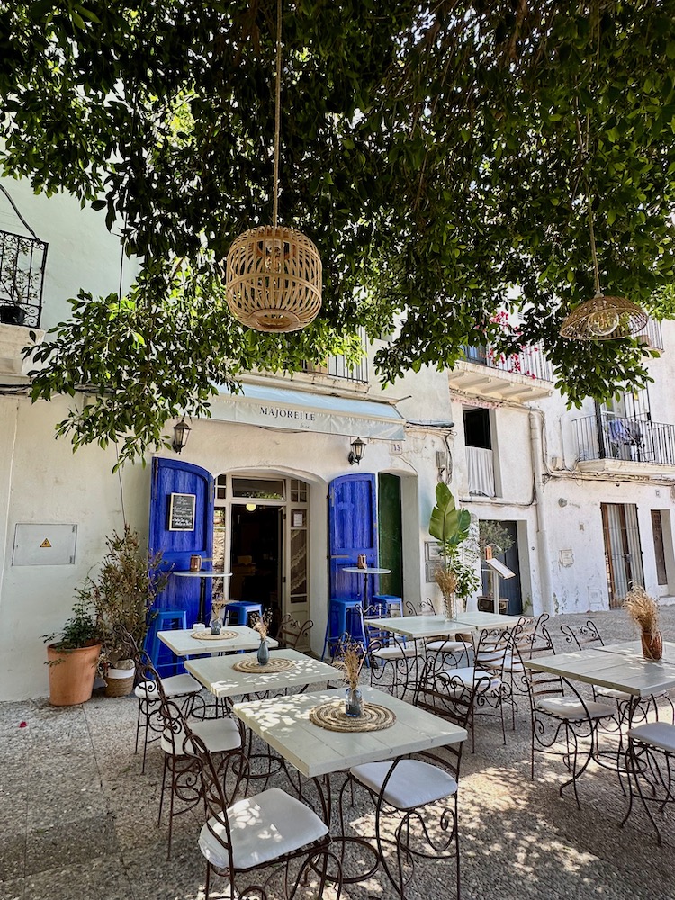 Ibiza Stadt Geheimtipps: Mein Lieblingslokal in Ibiza-Stadt: das Café Majorelle