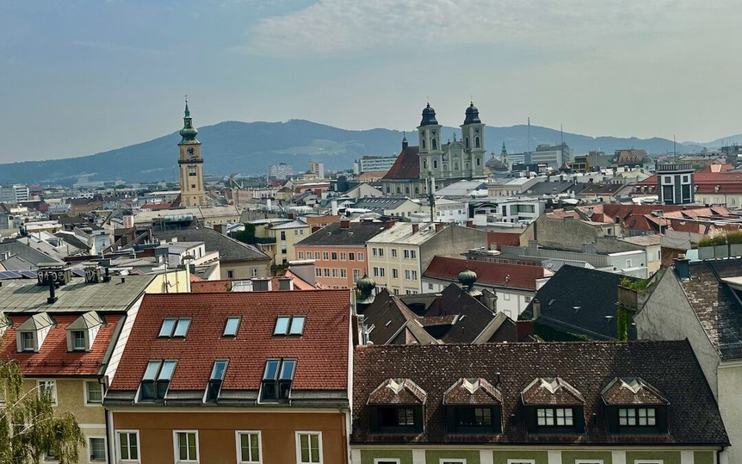 Die beste Linz Aussicht: vom Museumscafé des Linzer Schlosses