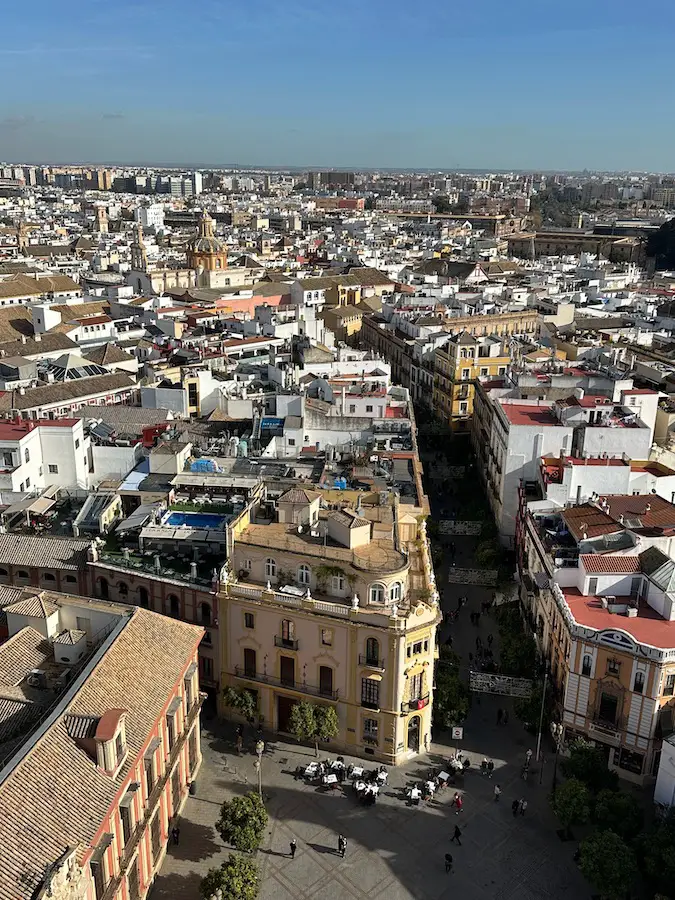 Sevilla Sehenswuerdigkeiten Traumhafte Aussicht von der Giralda