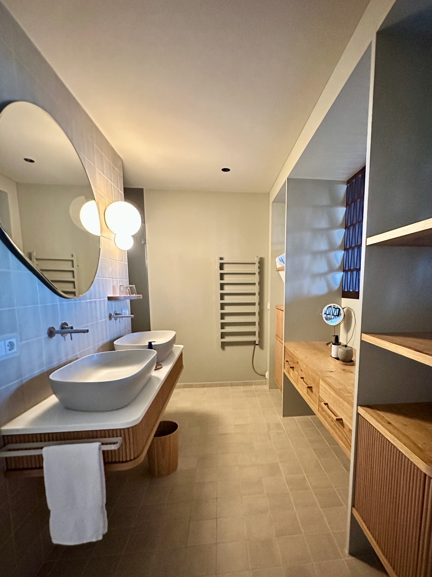 Wald.Weit Hotel Rheingau: Zimmerbeispiel Weit.Blick Junior Suite
