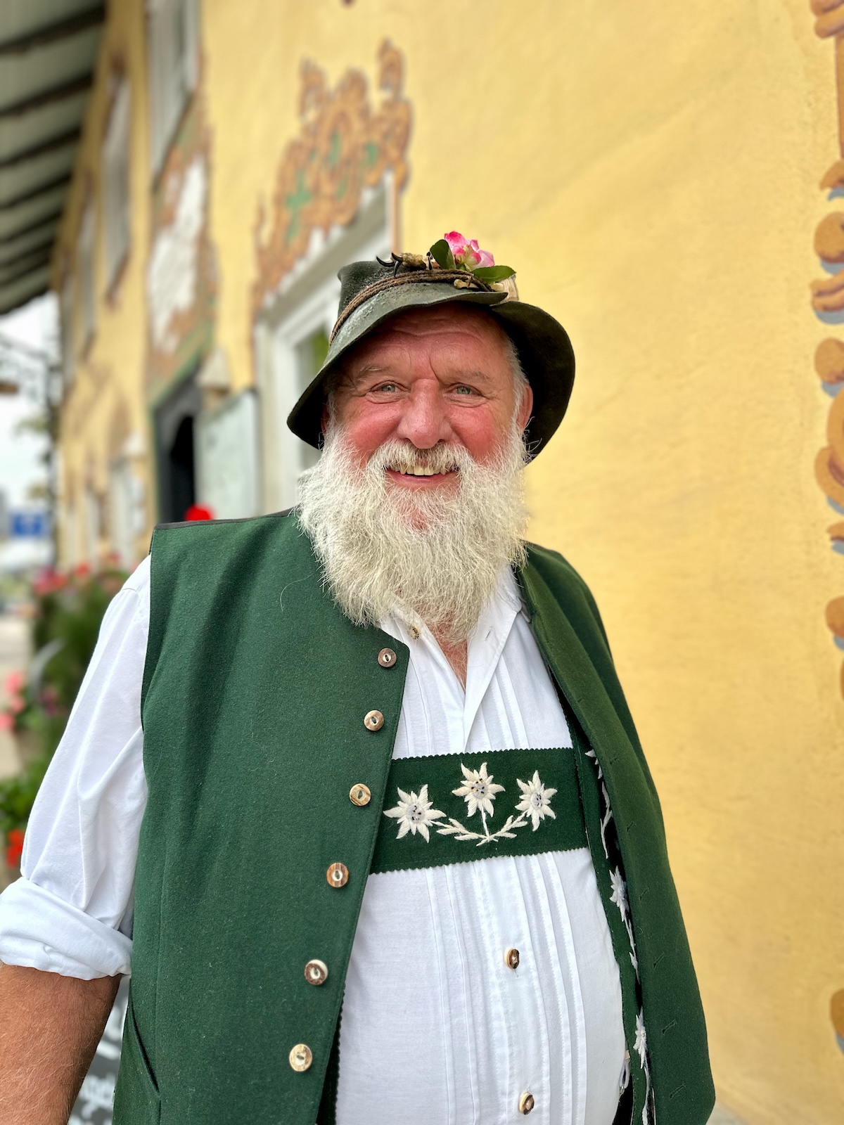 Ein Original aus Althusried in Sonntagstracht